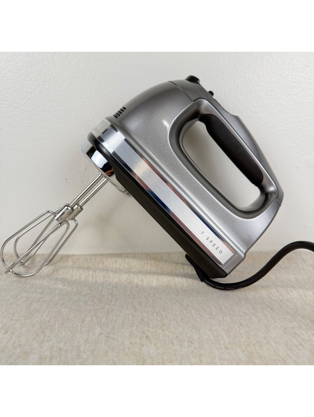 KitchenAid KHM7210CU 7-Speed Hand Mixer Contour Silver w/ 2 Beaters